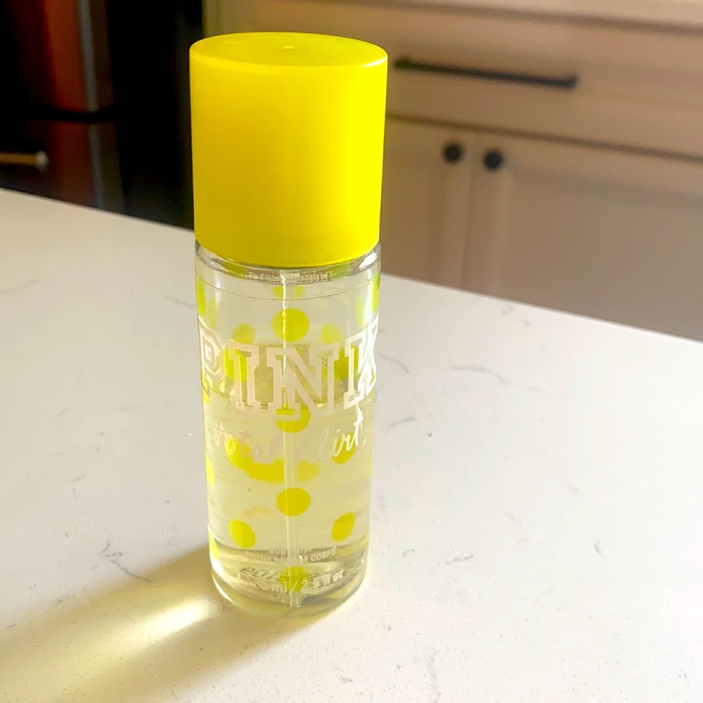 Pink total flirt body mist